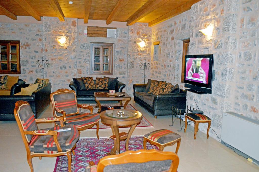 Smyros Resort Poulithra Exterior photo